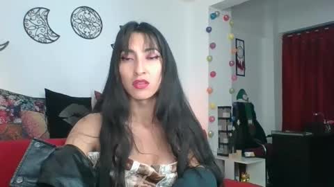 Snapshot of angela_mis chatting on 12.11.24 Angela online show from 12.11.24