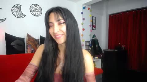 Snapshot of angela_mis chatting on 12.11.24 Angela online show from 12.11.24