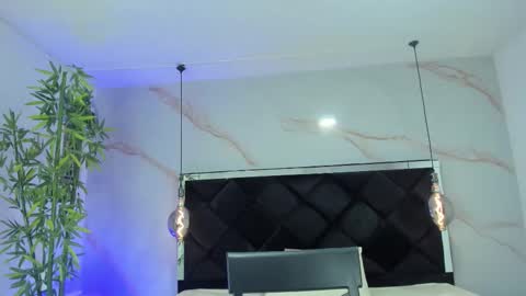 Snapshot of angelaa_cute chatting on 10.09.25 ANGELA online show from 10.09.25