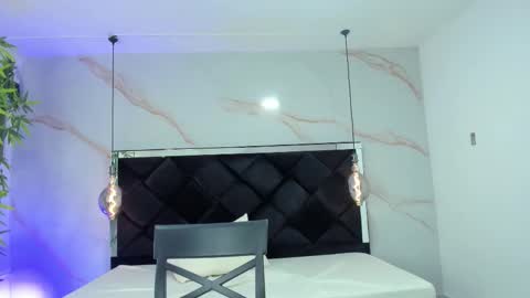 Snapshot of angelaa_cute chatting on 10.10.25 ANGELA online show from 10.10.25