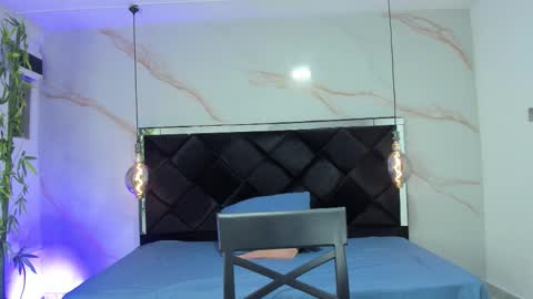 Snapshot of angelaa_cute chatting on 10.11.25 ANGELA online show from 10.11.25