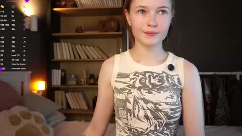 Snapshot of angelabalay chatting on 01.19.26 Mary online show from 01.19.26