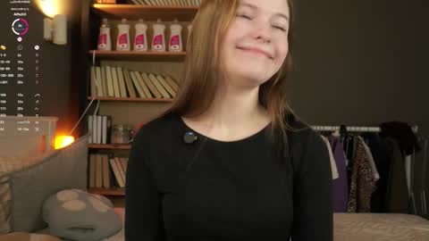 Snapshot of angelabalay chatting on 02.14.26 Mary online show from 02.14.26