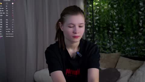 Snapshot of angelabalay chatting on 02.27.26 Mary online show from 02.27.26