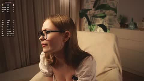 Snapshot of angelabalay chatting on 04.01.26 Mary online show from 04.01.26