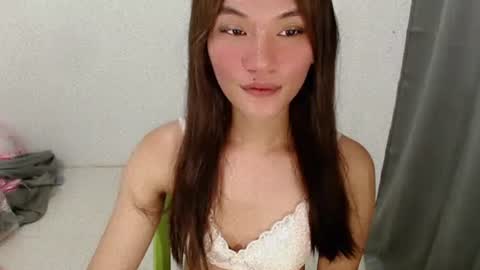 angela online show from 10.12.25