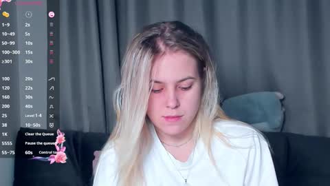 Darsi Anty online show from 11.21.25