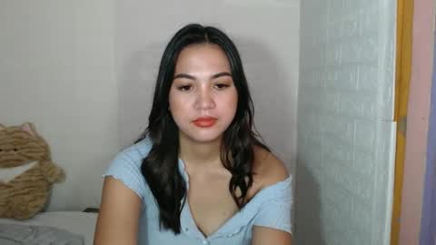 angel- i am new here please do understand that i only get naked on private room thank you online show from 09.16.25