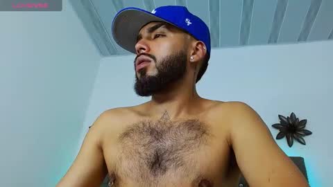 Snapshot of angelbacker chatting on 03.11.25 Angel online show from 03.11.25