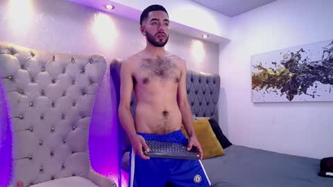 Snapshot of angelbacker chatting on 11.20.25 Angel online show from 11.20.25