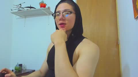 Angel Bennet online show from 02.06.25