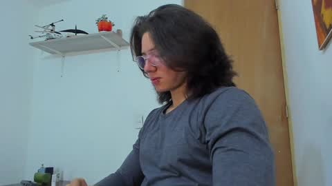 Angel Bennet online show from 02.07.25