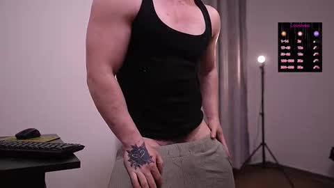 Snapshot of angelcabezaz chatting on 11.21.25 NGEL. online show from 11.21.25