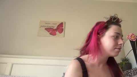 Snapshot of angelcak3s chatting on 02.06.25 venellope888 online show from 02.06.25