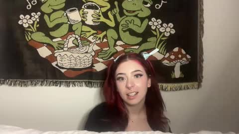 Snapshot of angelcak3s chatting on 02.12.25 venellope888 online show from 02.12.25