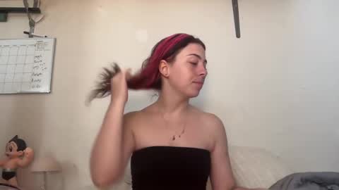 Snapshot of angelcak3s chatting on 02.22.25 venellope888 online show from 02.22.25