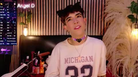 Snapshot of angeldustt_19 chatting on 02.19.26 Angel dust online show from 02.19.26