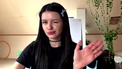 Lena online show from 04.21.26