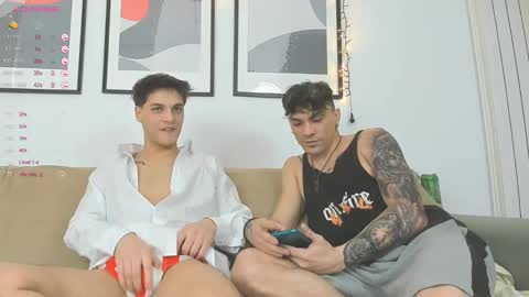 Snapshot of angelfrank chatting on 02.11.25 Frankie online show from 02.11.25