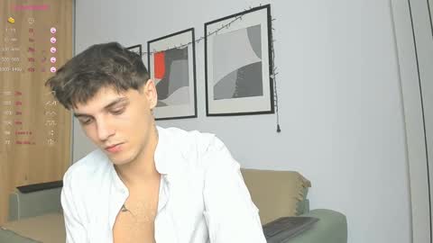 Snapshot of angelfrank chatting on 02.14.25 Frankie online show from 02.14.25