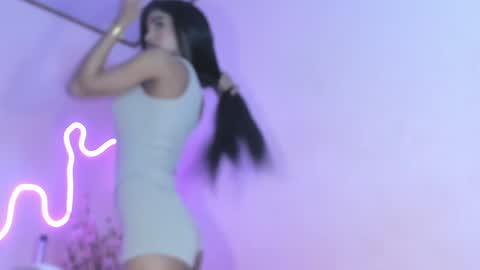 Snapshot of angeli_sexi chatting on 01.19.25 Carolina online show from 01.19.25