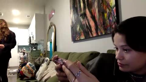 Snapshot of angelia01m chatting on 12.04.25 angelia01m online show from 12.04.25