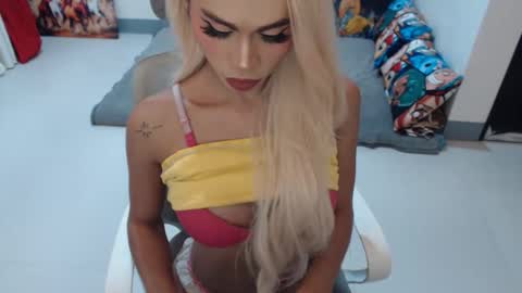 DIVINE ANGEL online show from 12.04.25