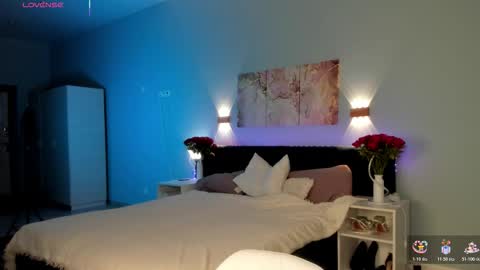 Emma online show from 12.17.25