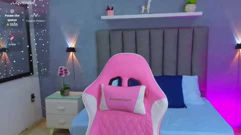 A N G E L I C A online show from 10.17.25