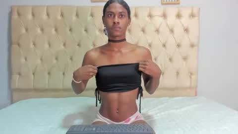 Snapshot of angelica_sexy1 chatting on 02.02.25 angelica_sexy1 online show from 02.02.25