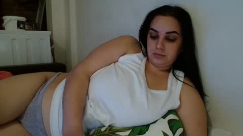 Snapshot of angelicbabexxx chatting on 01.27.25 Angela online show from 01.27.25