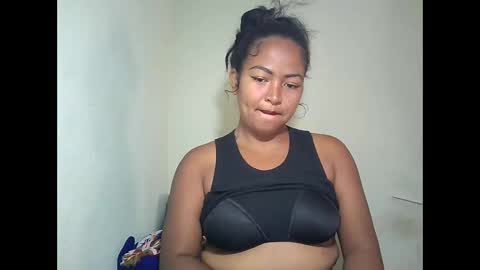 angelice33 online show from 12.17.25