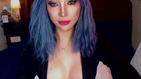 MS. AMALIA online show from 01.22.25