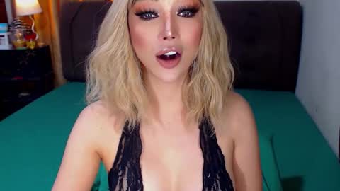 MS. AMALIA online show from 11.17.25