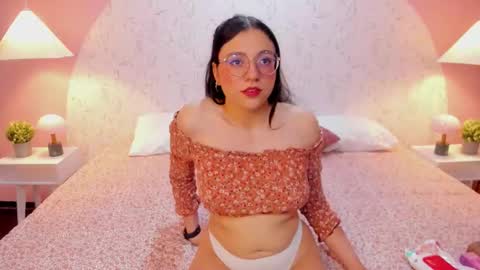 Snapshot of angelie_rosebrm chatting on 02.28.26 Angelica online show from 02.28.26