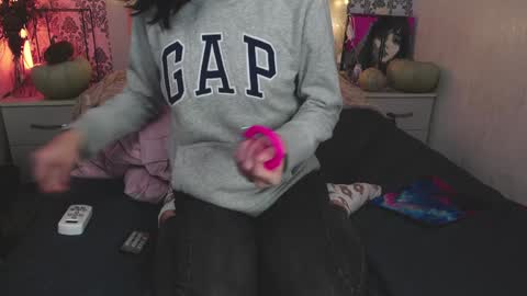 Angelika Rouge online show from 11.08.25