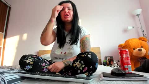 Angelina online show from 02.26.25