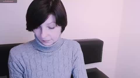 Snapshot of angelinalov_ chatting on 01.15.25 Angelina online show from 01.15.25