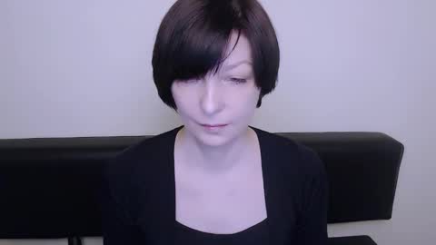 Snapshot of angelinalov_ chatting on 01.17.25 Angelina online show from 01.17.25