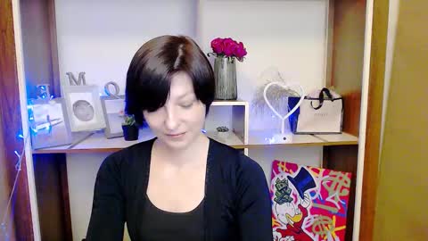 Snapshot of angelinalov_ chatting on 01.20.25 Angelina online show from 01.20.25