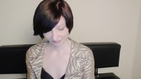 Snapshot of angelinalov_ chatting on 02.08.25 Angelina online show from 02.08.25
