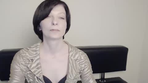 Snapshot of angelinalov_ chatting on 02.15.25 Angelina online show from 02.15.25