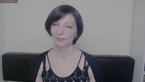 Snapshot of angelinalov_ chatting on 02.19.25 Angelina online show from 02.19.25