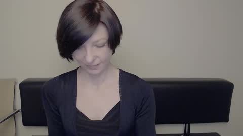 Snapshot of angelinalov_ chatting on 02.22.25 Angelina online show from 02.22.25
