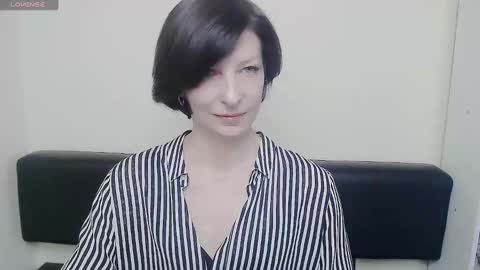 Snapshot of angelinalov_ chatting on 02.24.25 Angelina online show from 02.24.25