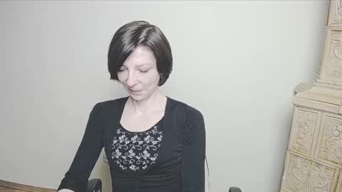 Snapshot of angelinalov_ chatting on 03.04.25 Angelina online show from 03.04.25