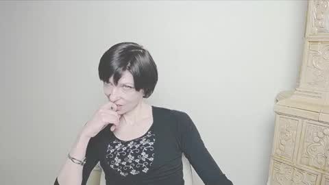 Snapshot of angelinalov_ chatting on 03.10.25 Angelina online show from 03.10.25