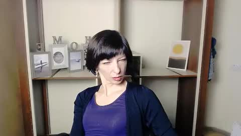Snapshot of angelinalov_ chatting on 09.27.25 Angelina online show from 09.27.25