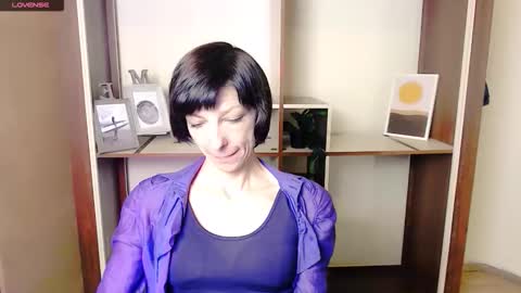 Snapshot of angelinalov_ chatting on 10.08.25 Angelina online show from 10.08.25
