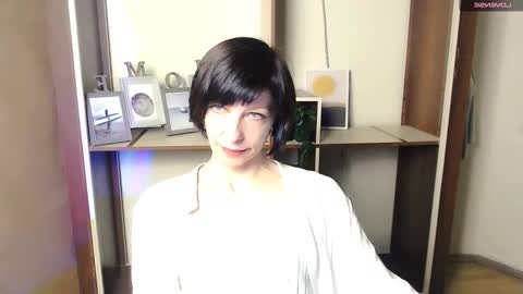 Angelina online show from 10.21.25